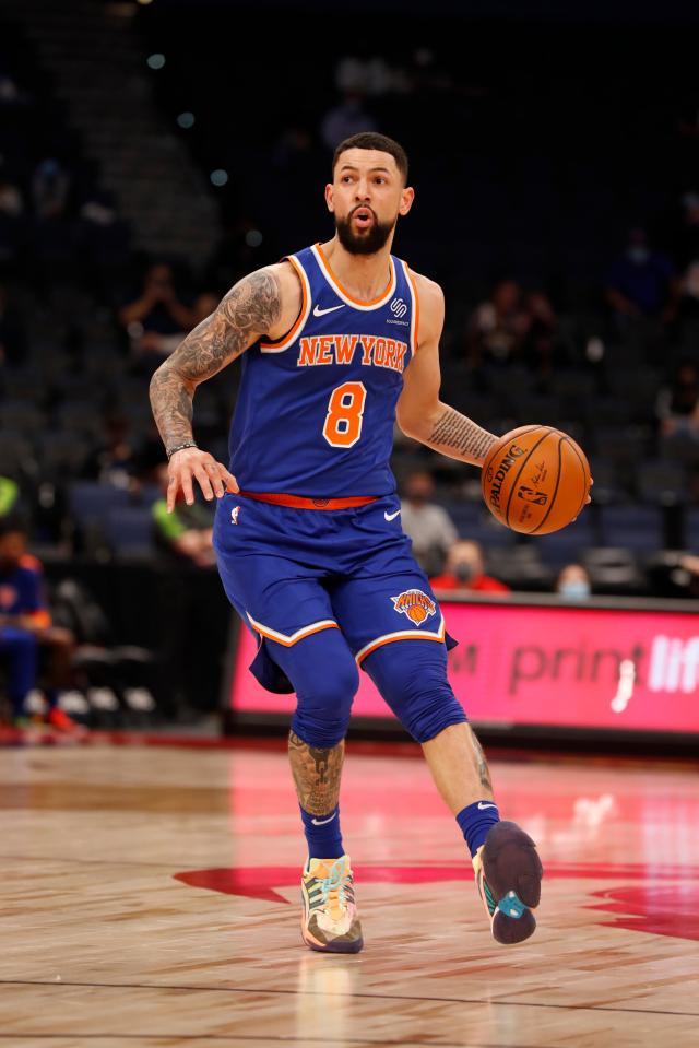 小里弗斯：看到美国那么多人对疫情无知令人沮丧